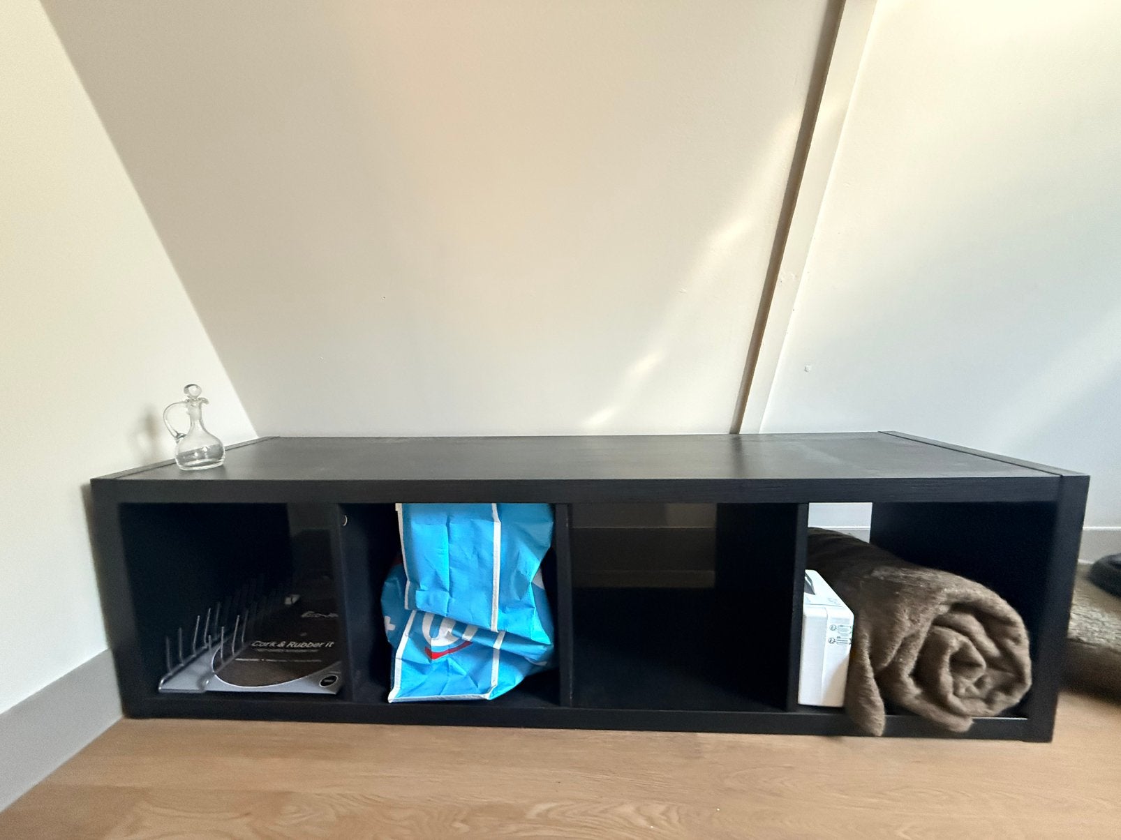 IKEA KALLAX kast zwartbruin – 4 vakken – 147 cm, Ophalen, Gebruikt