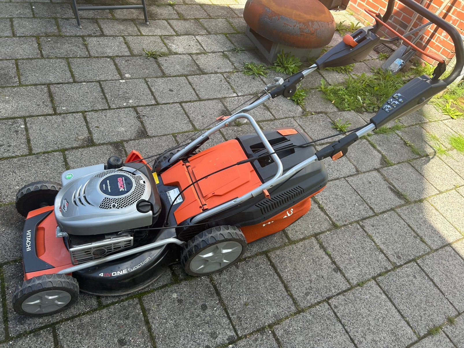 Hitachi ML 190 AE Benzine Grasmaaier 4takt, Ophalen, Hikokistraat 1, Gebruikt, Hikoki