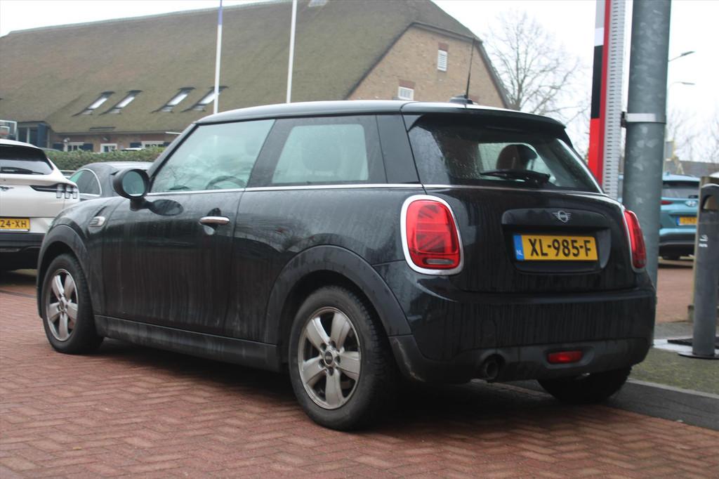 MINI Mini 3-Deurs (f56) 1.5 *One Salt* | Navigatie | Cruise, Voorwielaandrijving, Stof, Gebruikt, 4 stoelen