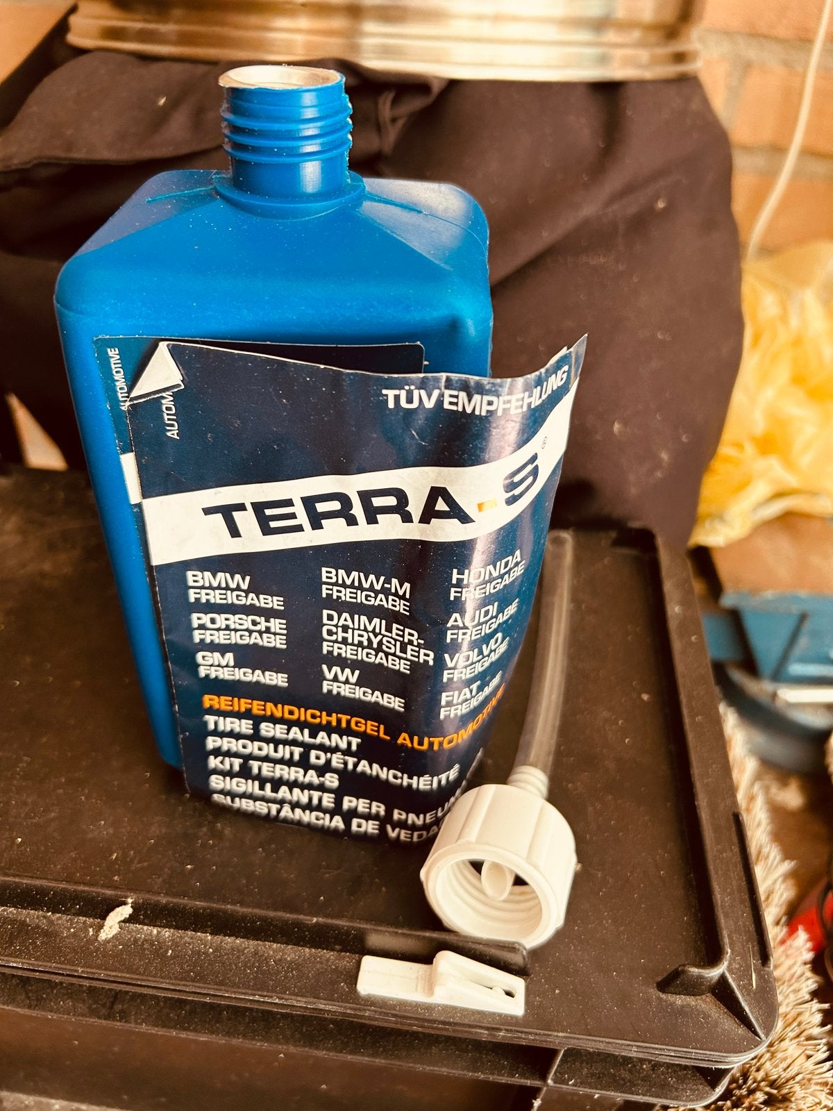 Terra-S bandenafdichtmiddel 750ml, Auto diversen, Auto-accessoires, Ophalen of Verzenden, Gebruikt