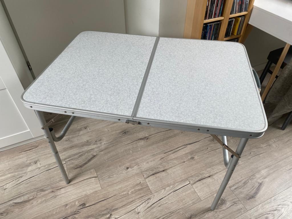 Opklapbare campingtafel 70x100cm, Caravans en Kamperen, Ophalen, Gebruikt, Campingtafel
