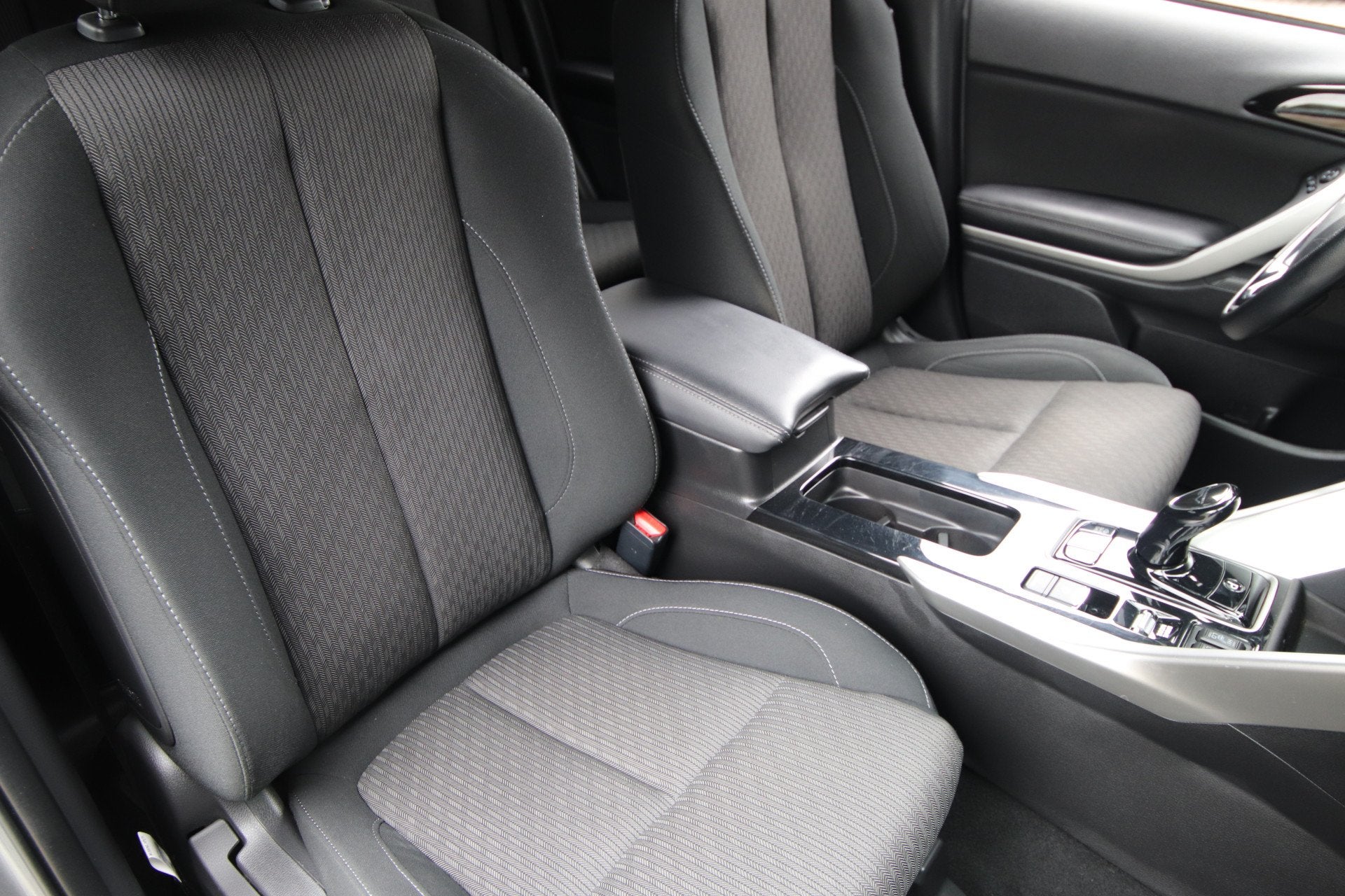 Mitsubishi Eclipse Cross 2.4 PHEV Intense Trekhaak, 1e Eig D, Auto's, Automaat, Stof, Zwart, 4 cilinders