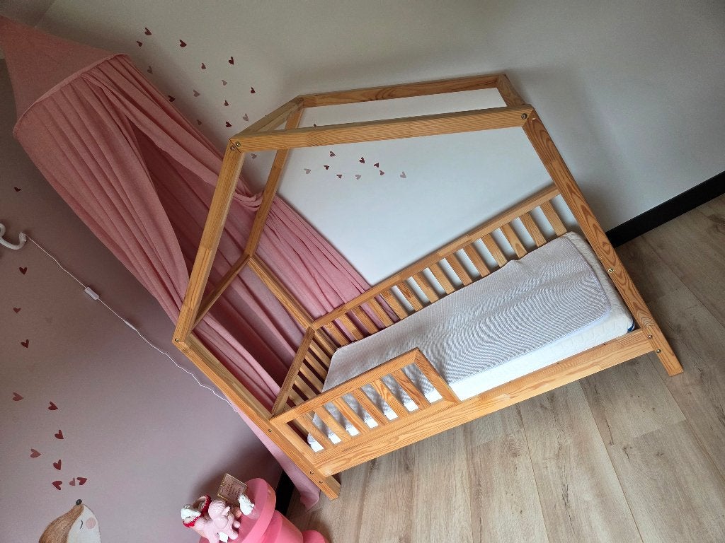 Bedhuisje Kick van Petit Puk, Ophalen, 70 tot 85 cm, 140 tot 160 cm, Zo goed als nieuw