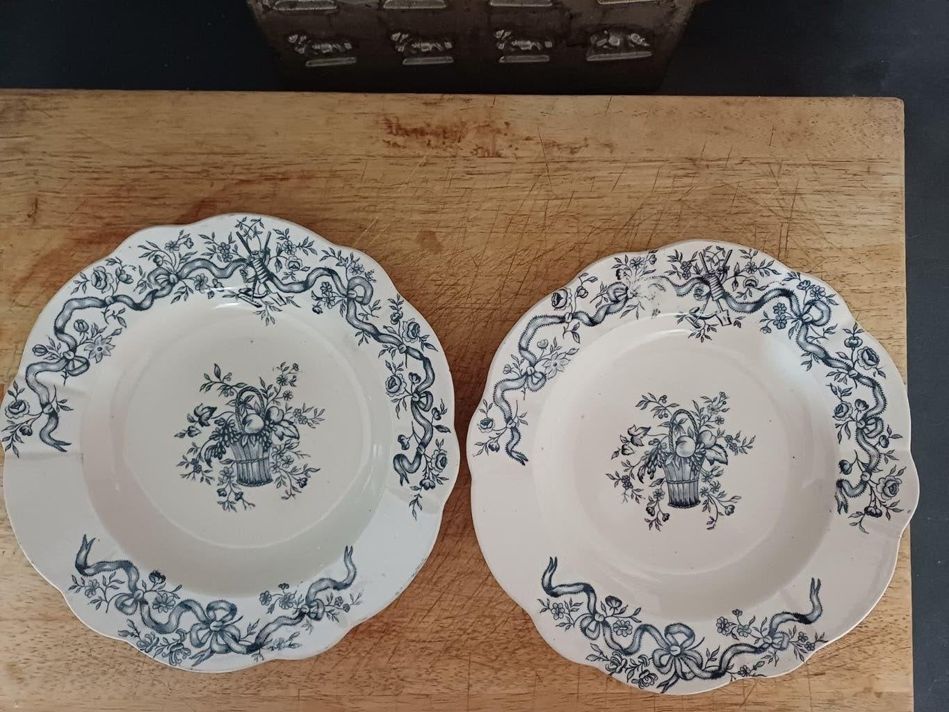 Antieke diepe Franse Borden Rubans Longchamp met quirlandes, Antiek en Kunst, Verzenden