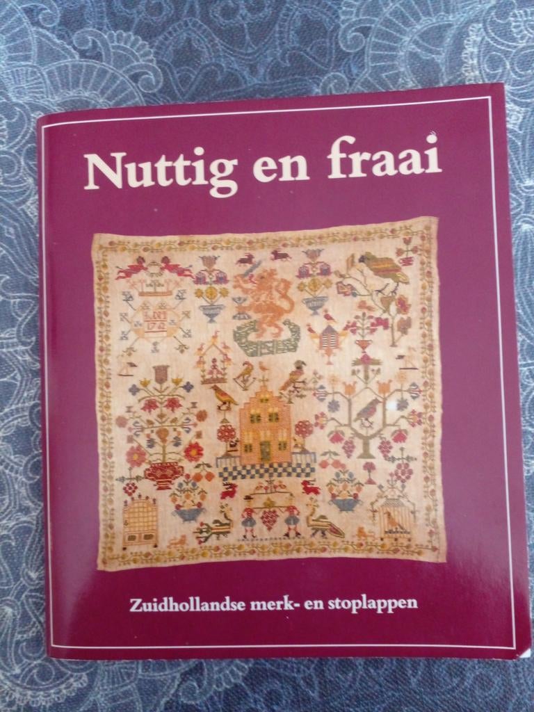 Nuttig en fraai Zuidhollandse merk- en stoplappen, Ophalen of Verzenden, Patroon