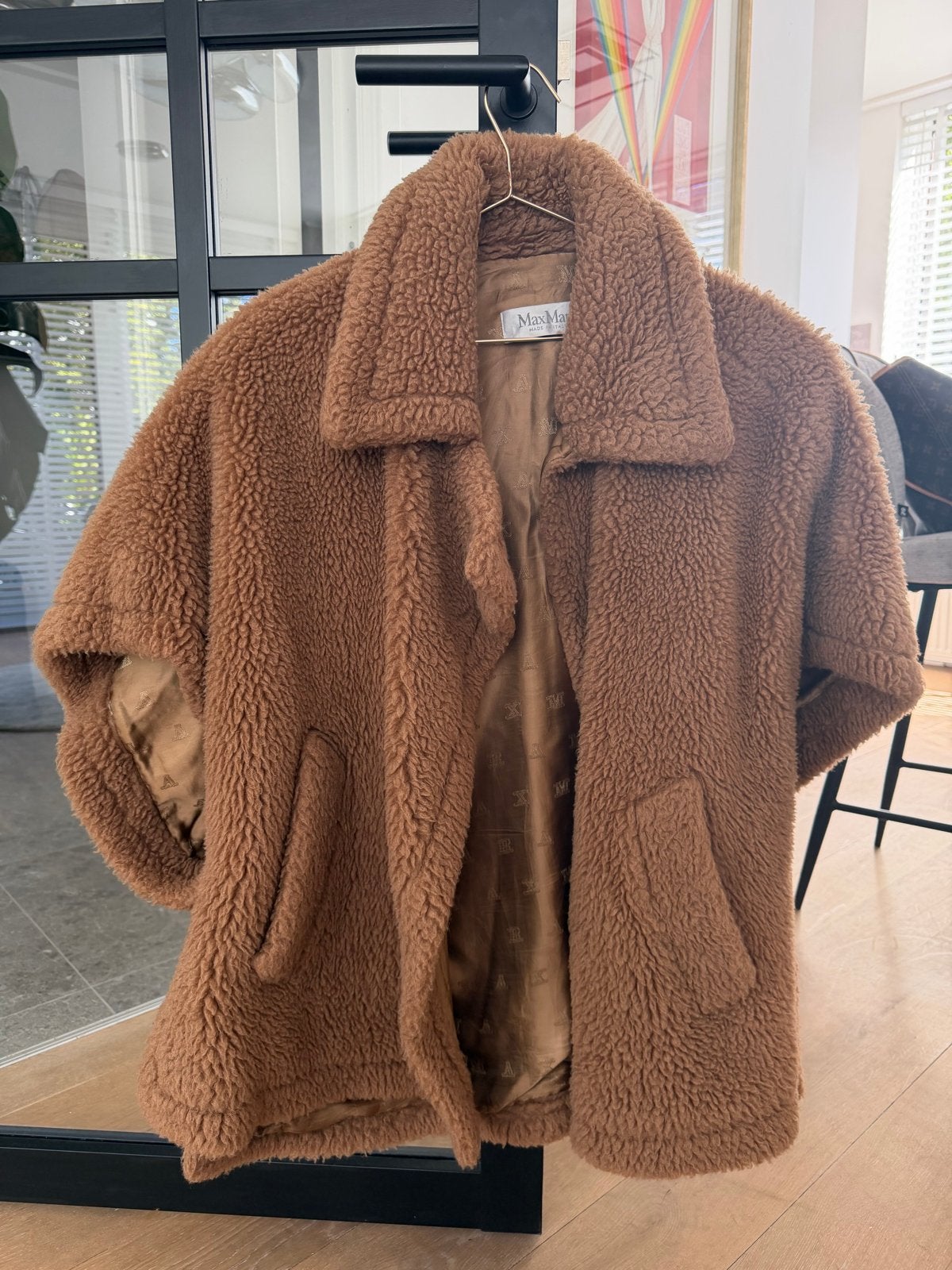 Max Mara Teddy, Ophalen of Verzenden, Zo goed als nieuw, Maat 38/40 (M), Bruin