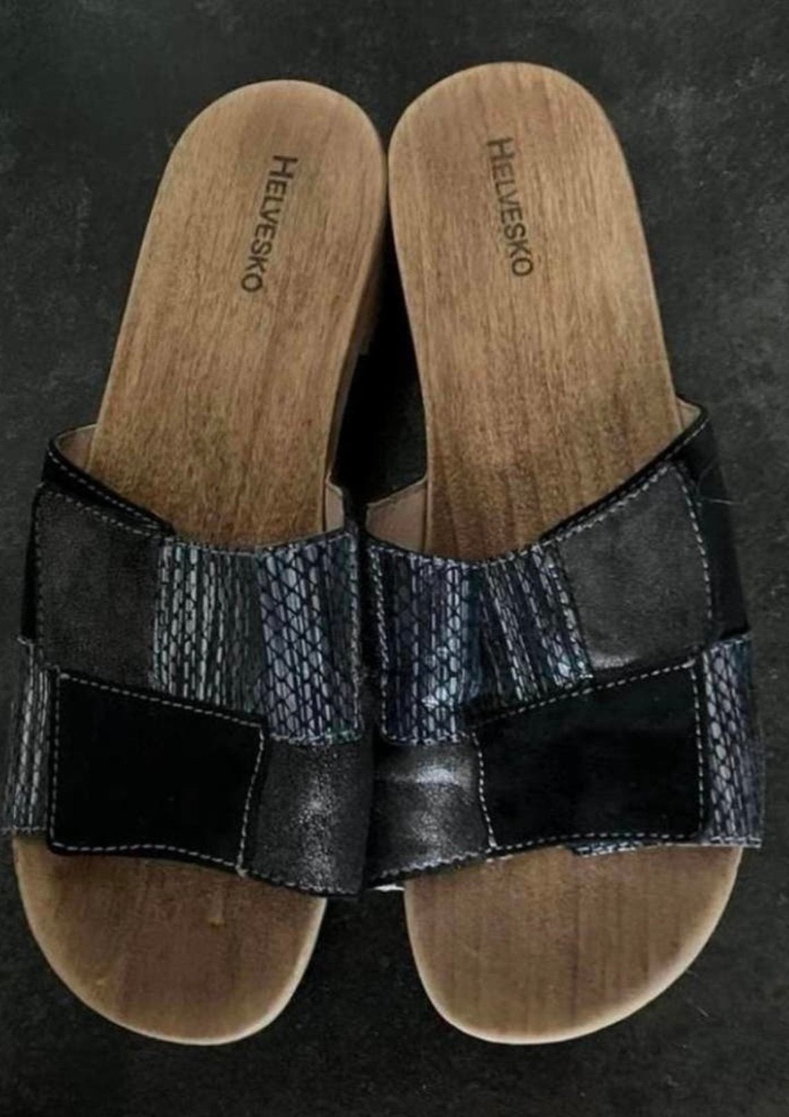HELVESKO CLOGS ,NIEUW! Met klittenband,maat 41, Kleding | Dames, Schoenen, Slippers, Zwart, Nieuw, Ophalen of Verzenden