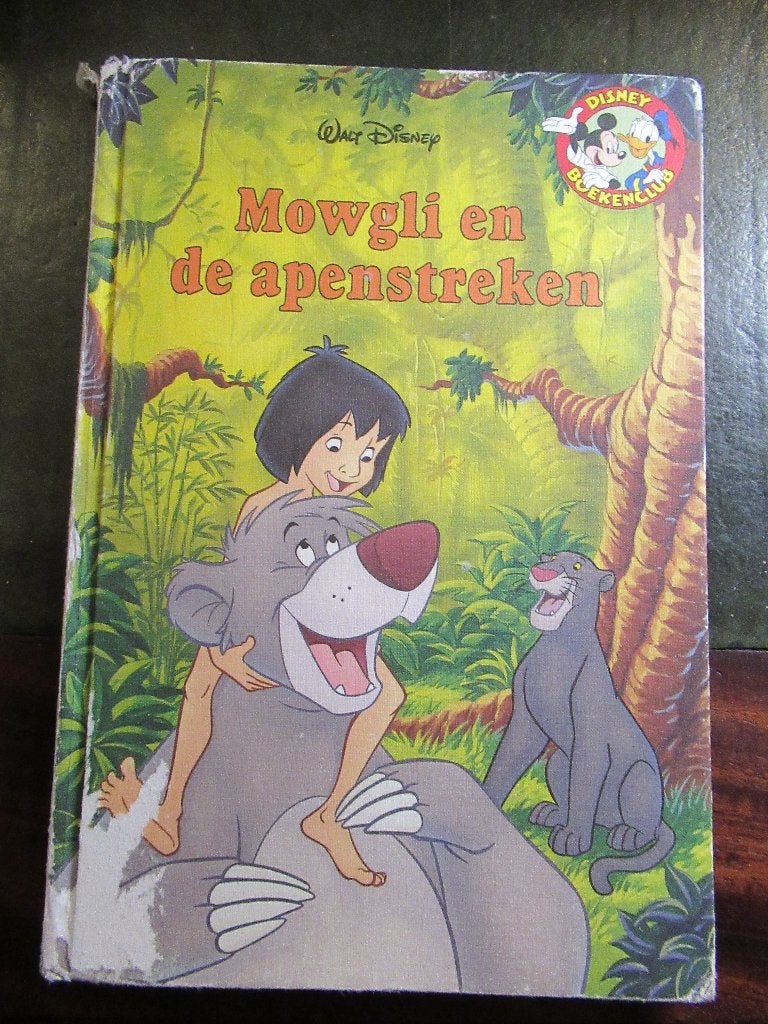 Boek MOWGLI en de Apenstreken € 15 van Walt Disney, Ophalen of Verzenden, Leeuwenkoning of Jungle Boek, Gebruikt, Beeldje of Figuurtje