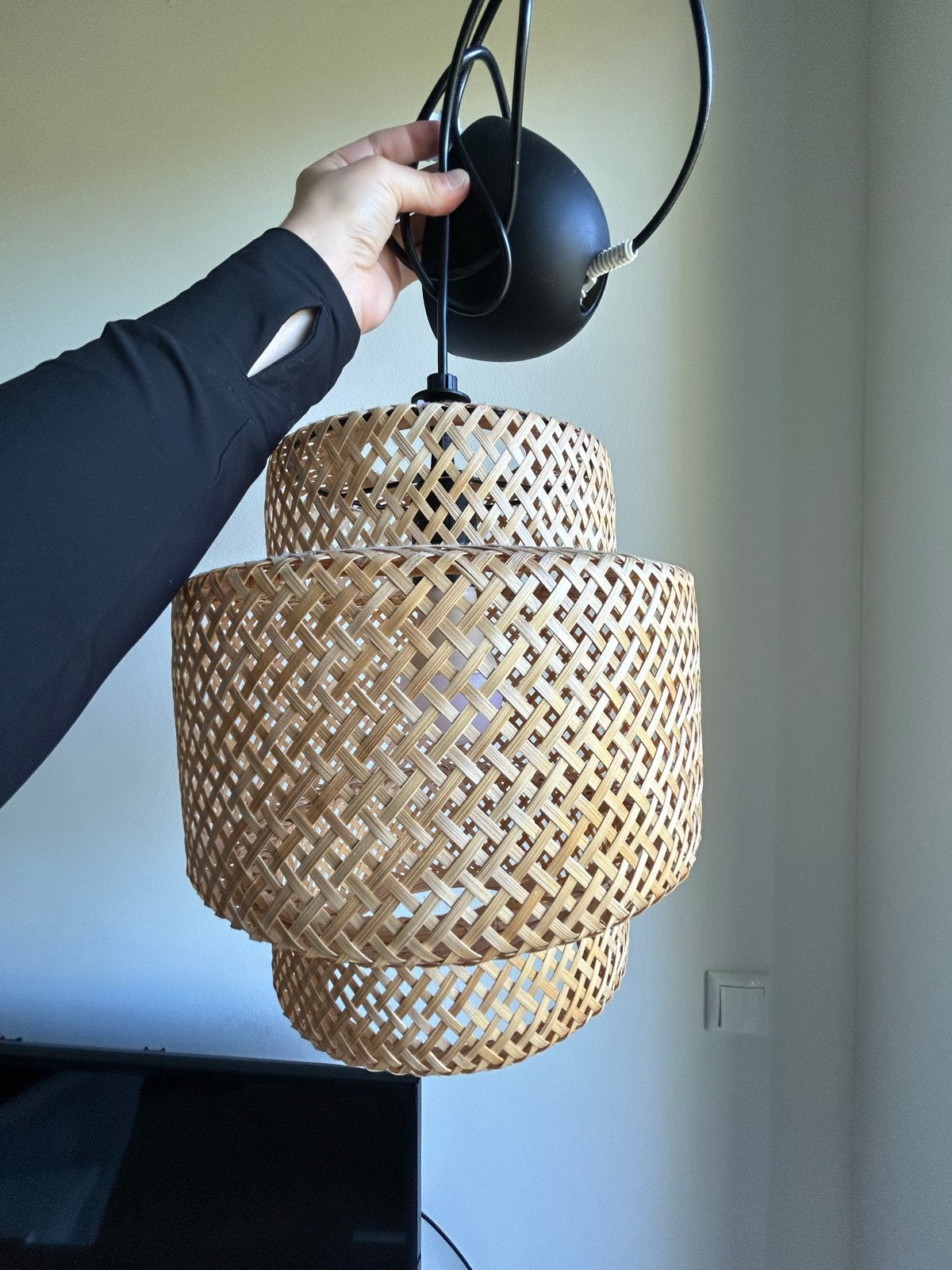 2 IKEA SINNERLIG Hanglampen bamboe/handgemaakt, 27 cm, Ophalen, Zo goed als nieuw, Natuurlijk materiaal, E27 (groot)