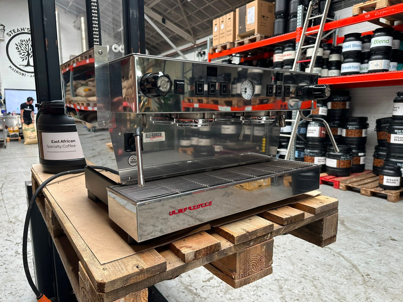 La Marzocco Linea Classic S – 2 groeps – (2022), Witgoed en Apparatuur, 10 kopjes of meer, Ophalen, Gebruikt, Espresso apparaat