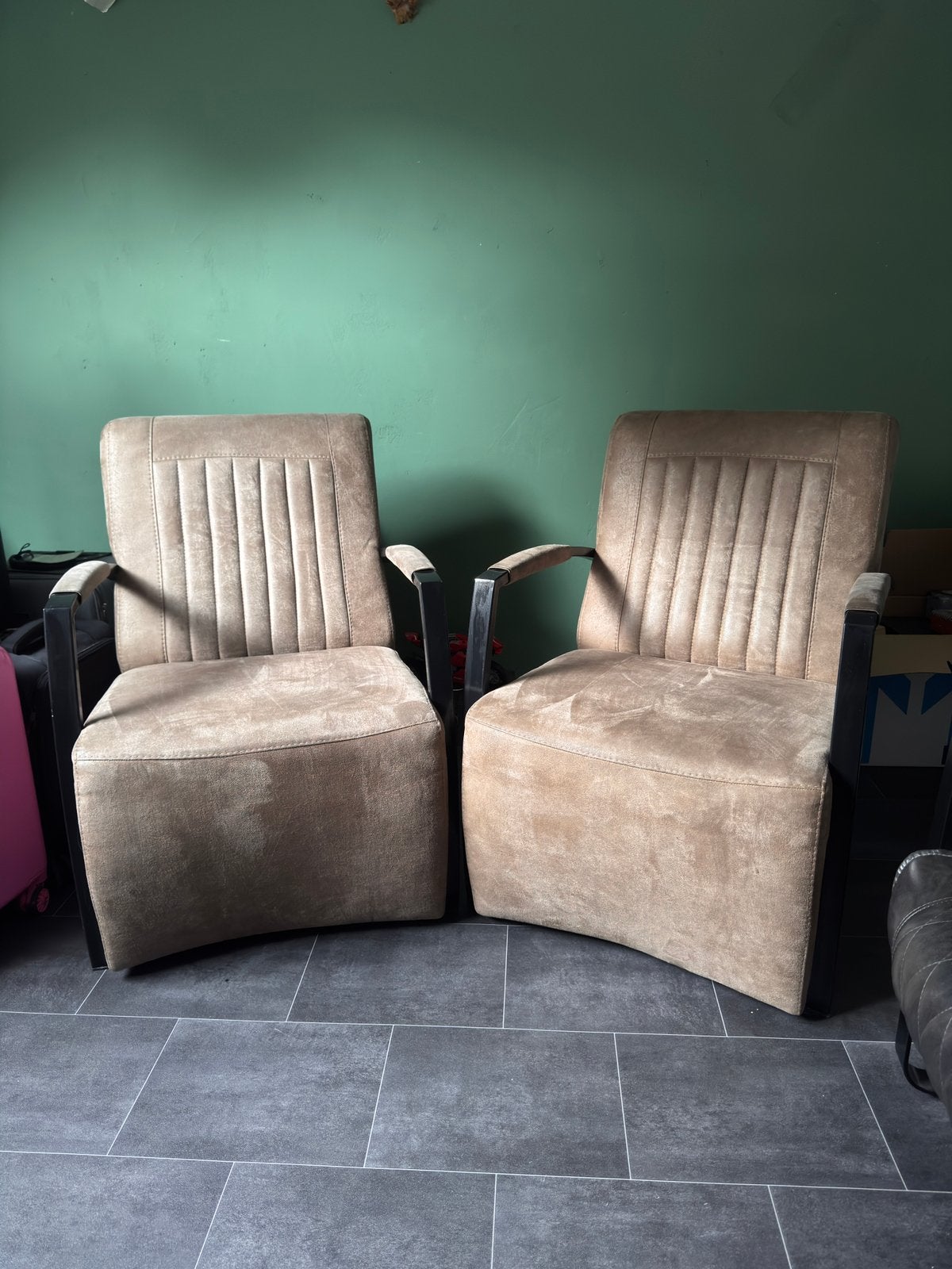2x Suede lederen Fauteuils, Huis en Inrichting, Fauteuils, Ophalen, Gebruikt, Minder dan 75 cm, Leer