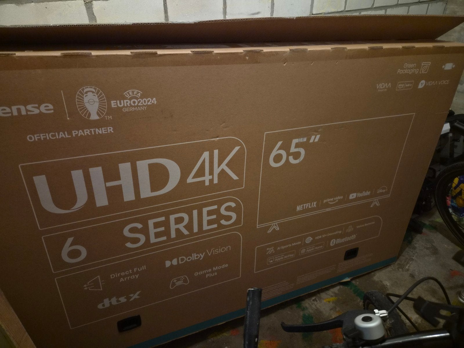 Foto 8 van Hisense 65 inch 4K UHD Smart TV (65A6K)
