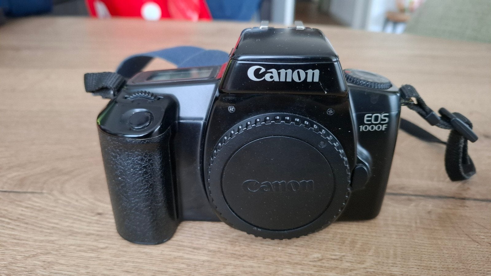 Canon EOS 1000F body met, Ophalen of Verzenden, Spiegelreflex, Canon