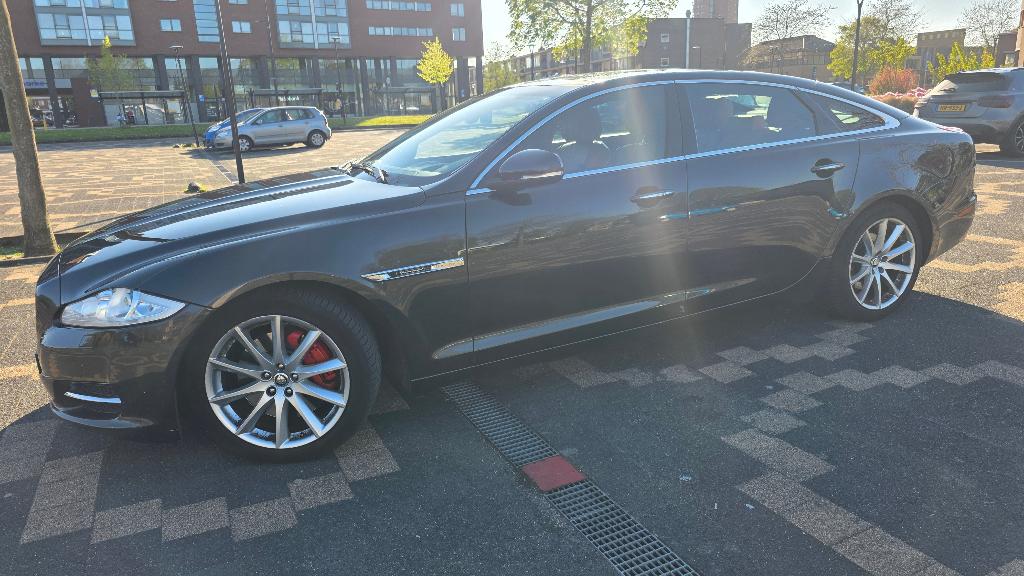 Jaguar XJ 3.0 V6 D Aut6 LWB 2013 Grijs, Euro 5, Achterwielaandrijving, 2993 cc, Overige kleuren