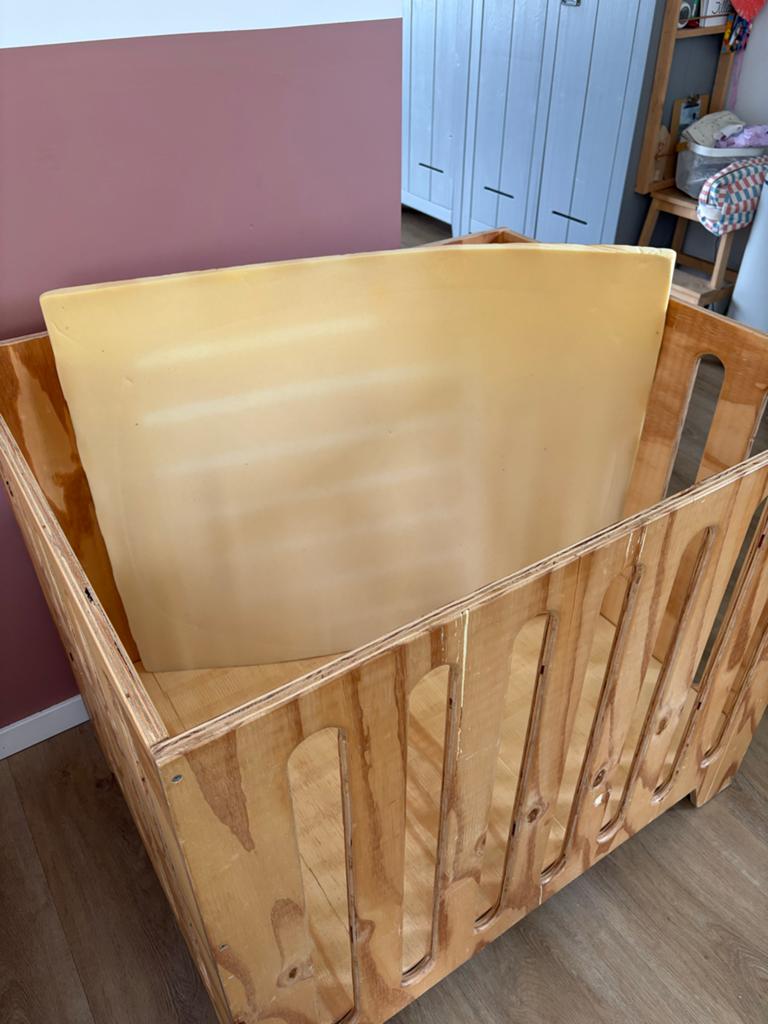Zelfgemaakte babybox van underlayment, Kinderen en Baby's, Boxen, Ophalen, Gebruikt, Rechthoekig, Boxkleed
