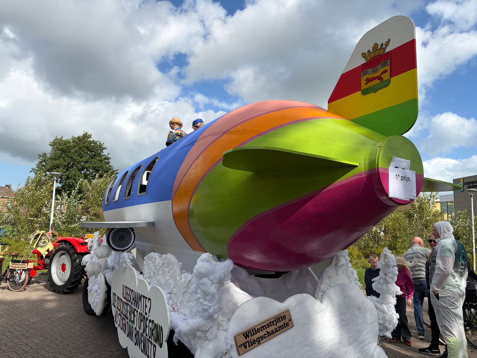 Versierde wagen praalwagen te huur. 1e prijs winnaar Damwald, Ophalen, Overige