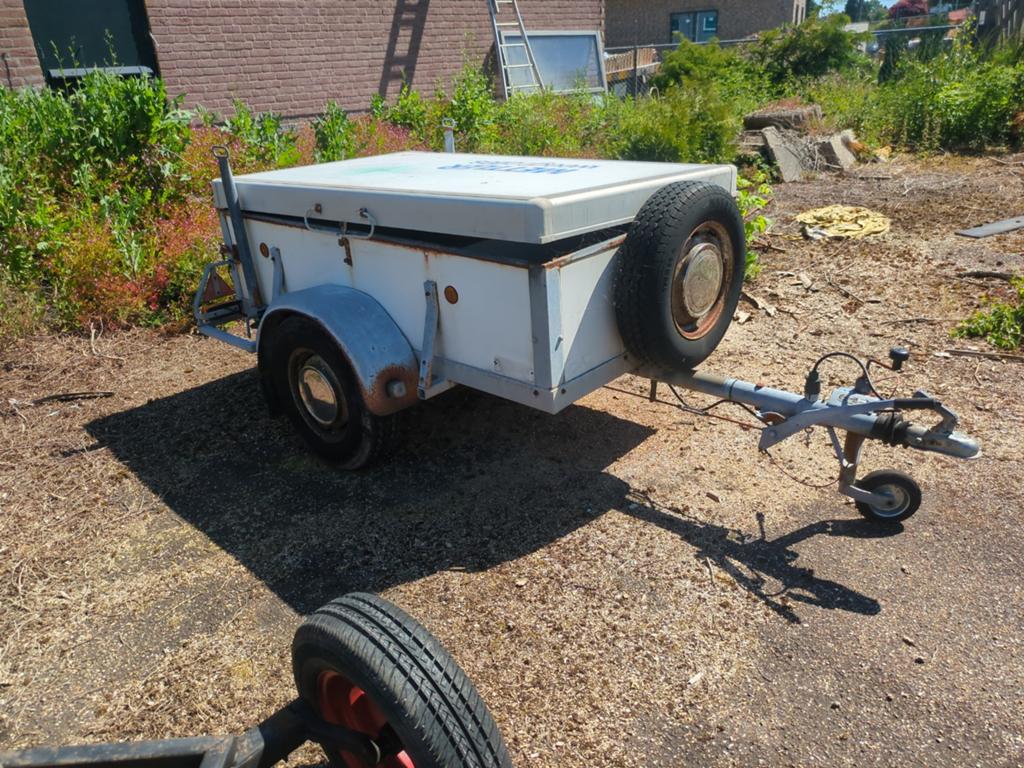 Oude aanhangwagen met reservewiel, Ophalen of Verzenden, Gebruikt