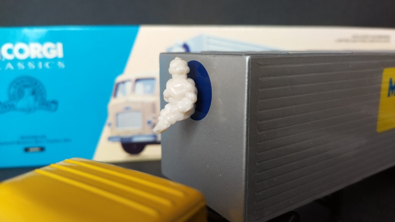 Leyland Beaver Box Michelin 1:50 Corgi Pol, M, Zo goed als nieuw, Bus of Vrachtwagen, M