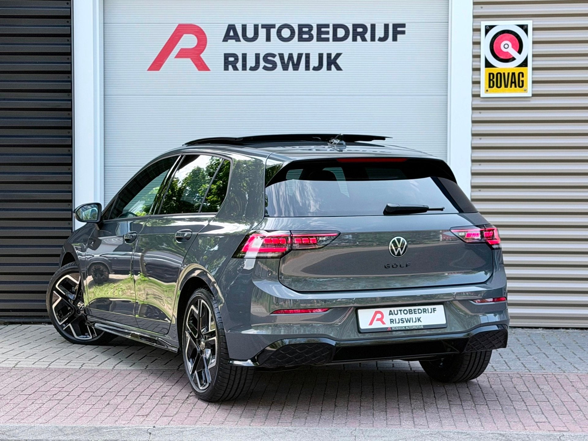 Volkswagen GOLF 1.5 TSI 3x R-Line Pano/HuD/Blindspot, Auto's, 12 maanden, 4 cilinders, Alcantara, Bedrijf