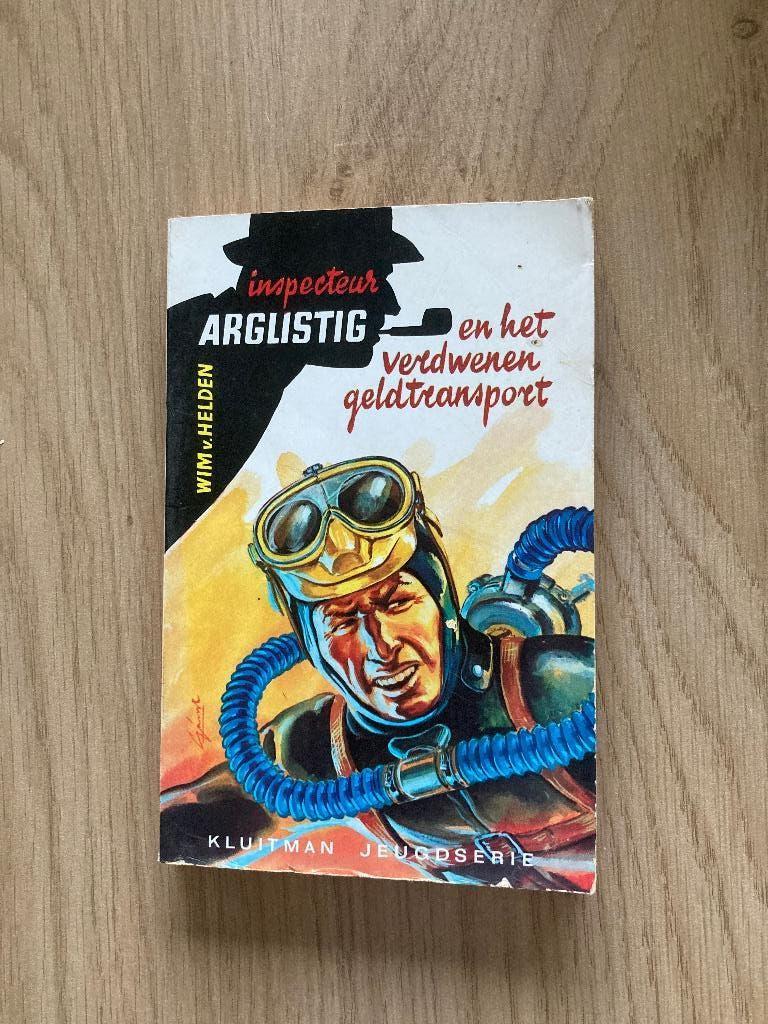 Boek Wim v. Helden, Ophalen of Verzenden, Gelezen
