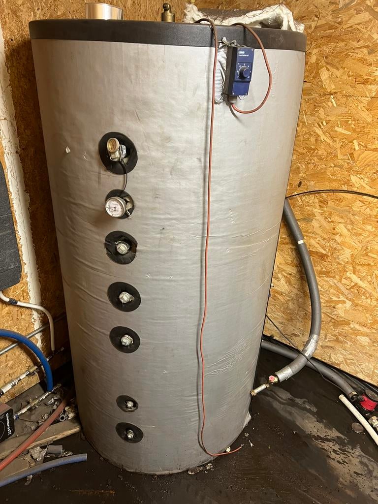 Buffervat 800liter jaar oud!, 100 liter of meer, Boiler, Ophalen of Verzenden, Minder dan 3 jaar oud