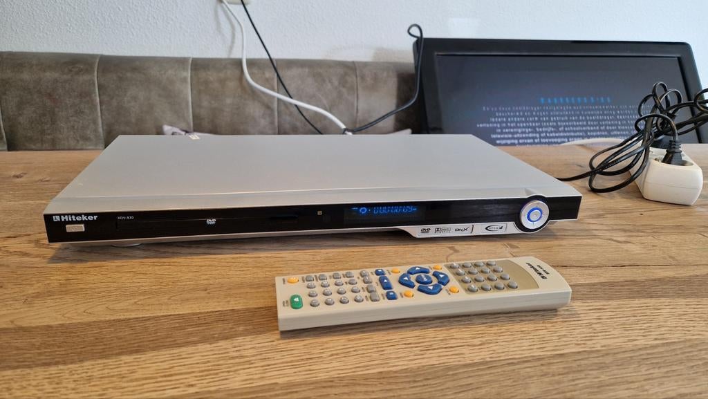 Hiteker XDV-930 DVD-speler + afstandsbediening, Audio, Tv en Foto, Dvd-spelers, Ophalen of Verzenden, Zo goed als nieuw, Dvd-speler