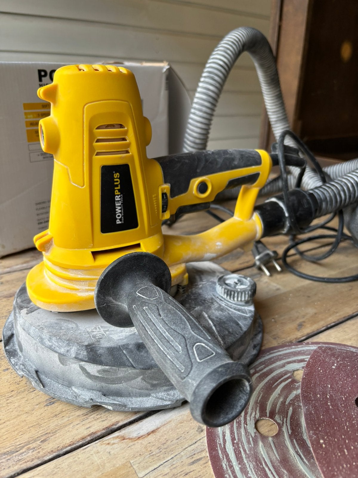 Powerplus elektrische Langnekschuurmachine POWX0478-1220W, Ophalen, Zo goed als nieuw, 1200 watt of meer, Excentrische schuurmachine