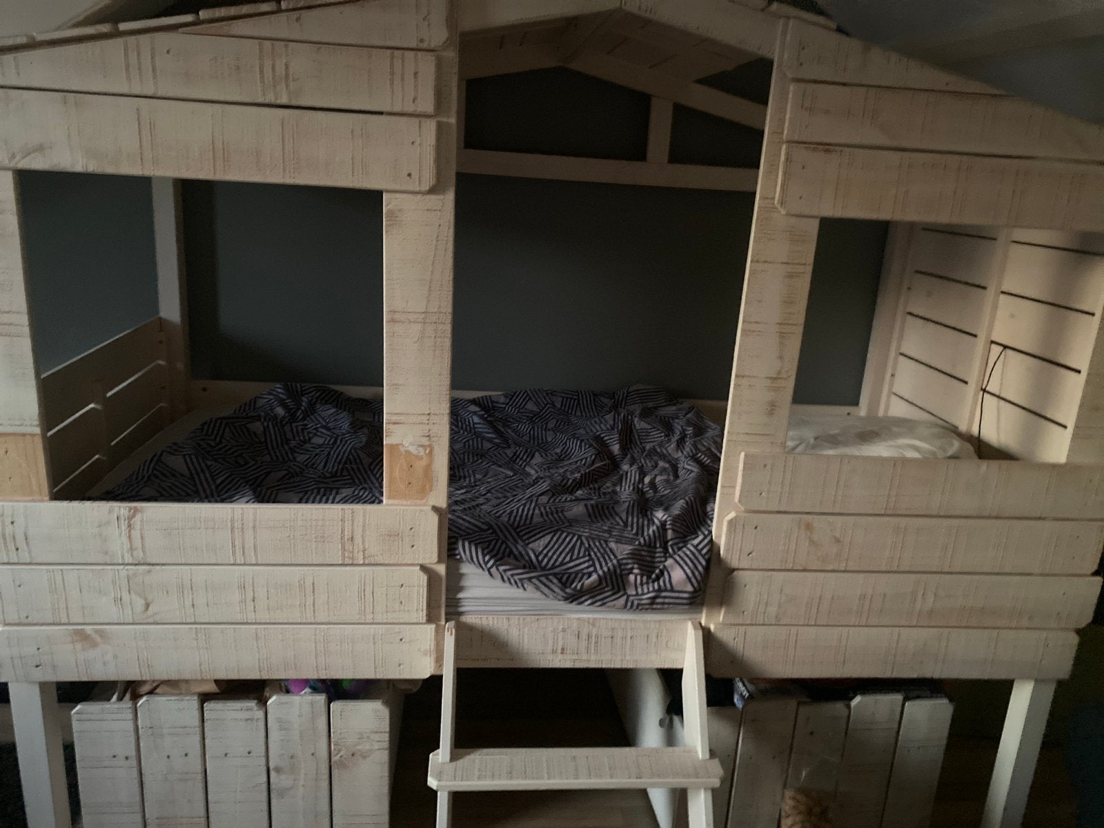 Boomhut  stapelbed van hout, Ophalen, 90 cm, Eenpersoons, Zo goed als nieuw