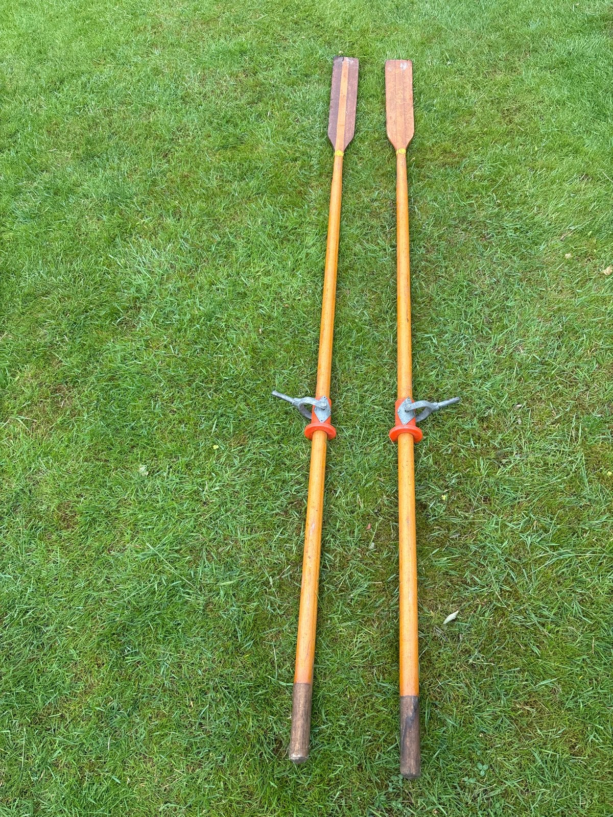 Houten roeispanen met roeidollen - Elan, Watersport en Boten, Ophalen, Gebruikt