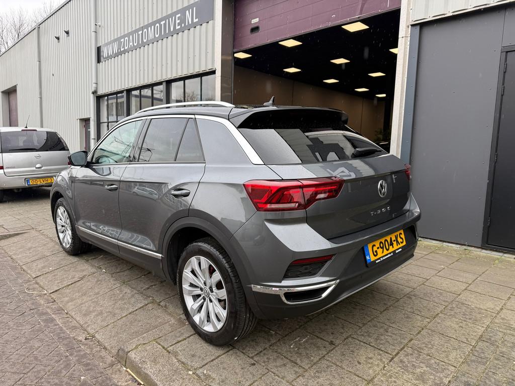 Volkswagen T-Roc 1.5 TSI Sport, Euro 6, 4 cilinders, 150 pk, LED verlichting