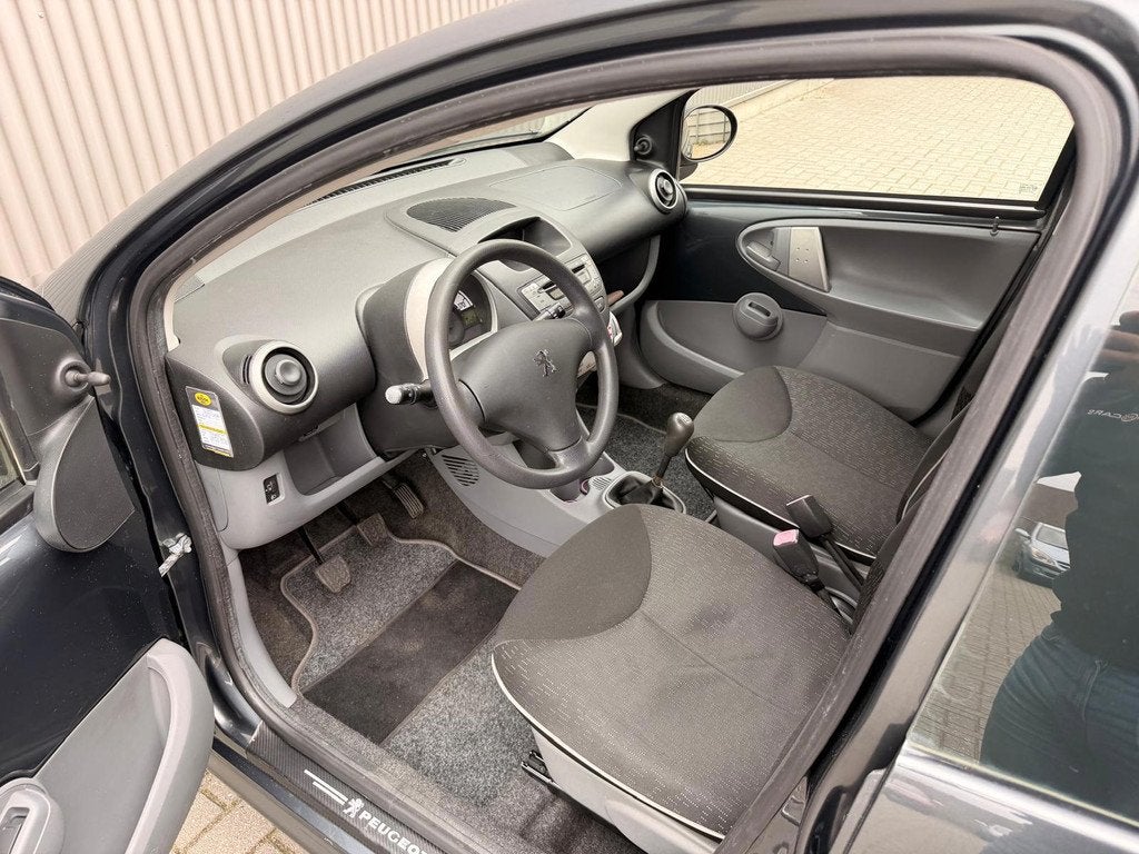 Peugeot 107 1.0-12V Sublime Airco|Elektrische ramen|Centrale, Auto's, Peugeot, Voorwielaandrijving, Gebruikt, Zwart, 4 stoelen