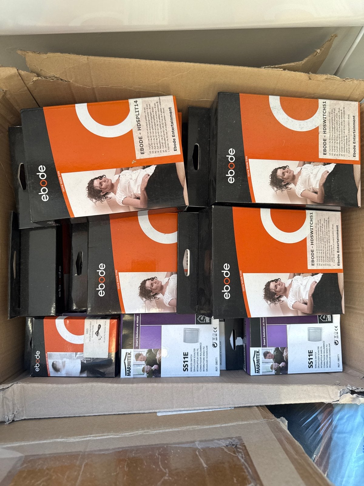 Partij HDMI Splitters, Switches, Marmitek SS11E & Audio Conv, Ophalen, Nieuw