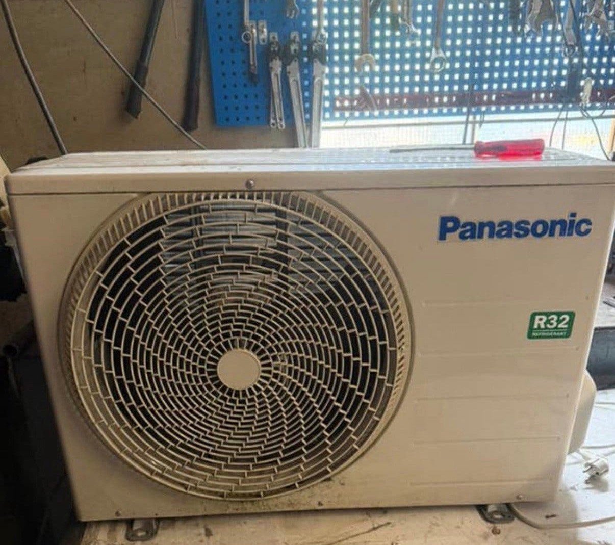 Panasonic r32 airco buiten unit, Witgoed en Apparatuur, Ophalen of Verzenden, Zo goed als nieuw, Wandairco, 3 snelheden of meer