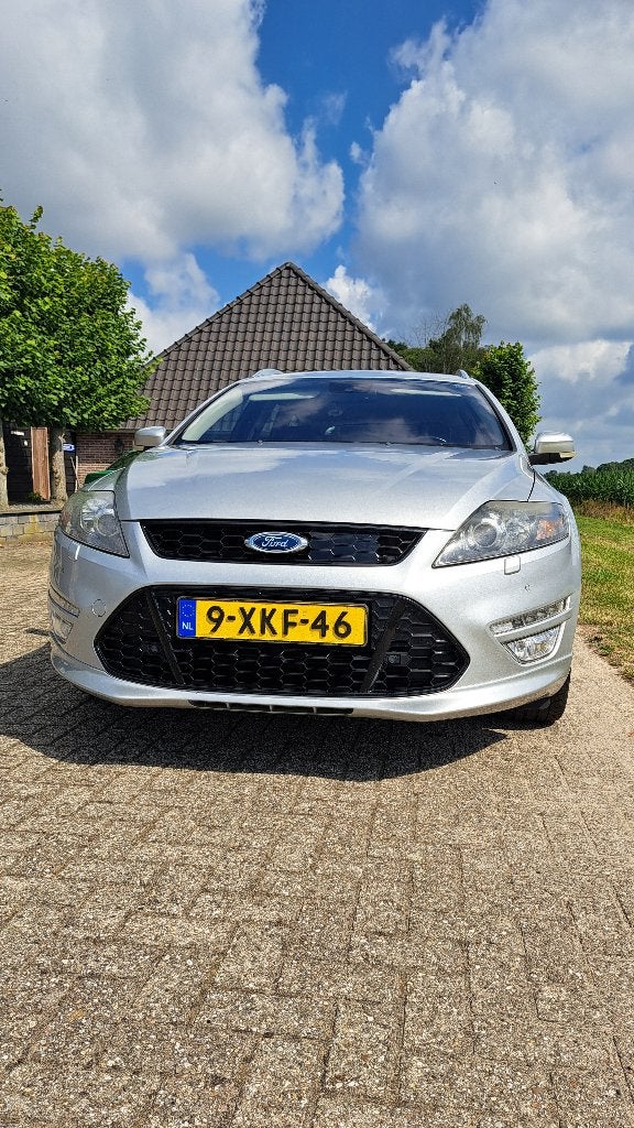 Ford Mondeo 2.0 Tdci 120KW Wagon 2013 lichtgrijs, Auto's, Ford, Voorwielaandrijving, Euro 5, 1800 kg, Zwart