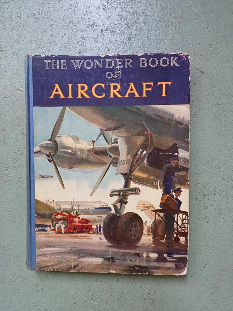 Boek: the wonder book of aircraft, Ophalen of Verzenden, Gelezen