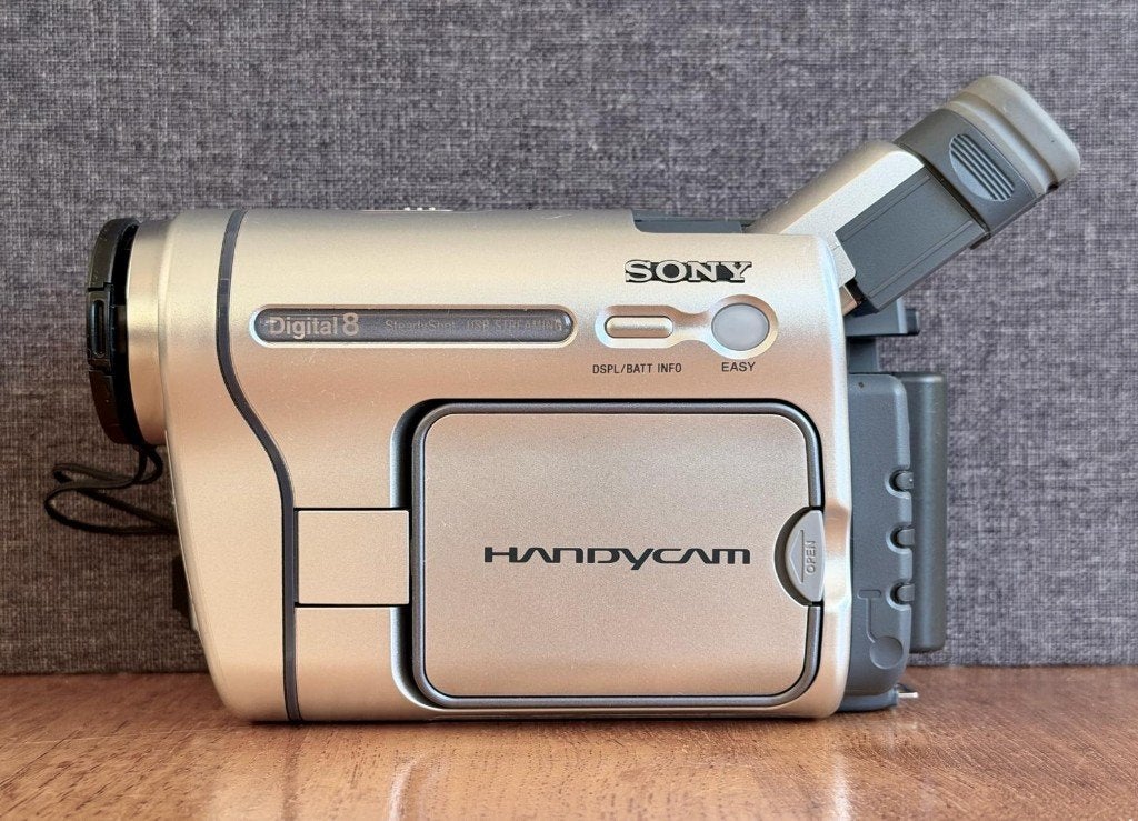 SONY DCR-TRV255E Digital8, als nieuw, compleet, GETEST!, 20x of meer, Overige soorten, Ophalen of Verzenden, Zo goed als nieuw