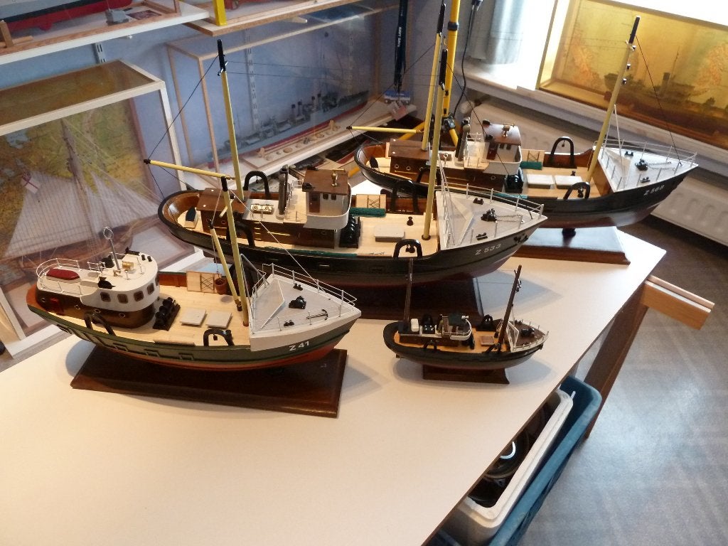 Kotters-Trawlers, Ophalen of Verzenden, Nieuw, Groter dan 1:32, Overige merken