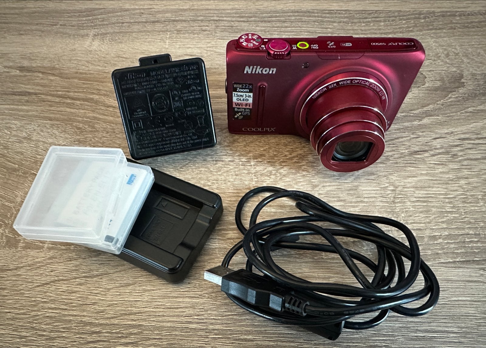 Nikon Coolpix S9500 - 18.1MP, 22x Zoom, Zo goed als nieuw, 18 Megapixel, Compact, Ophalen of Verzenden, Zo goed als nieuw