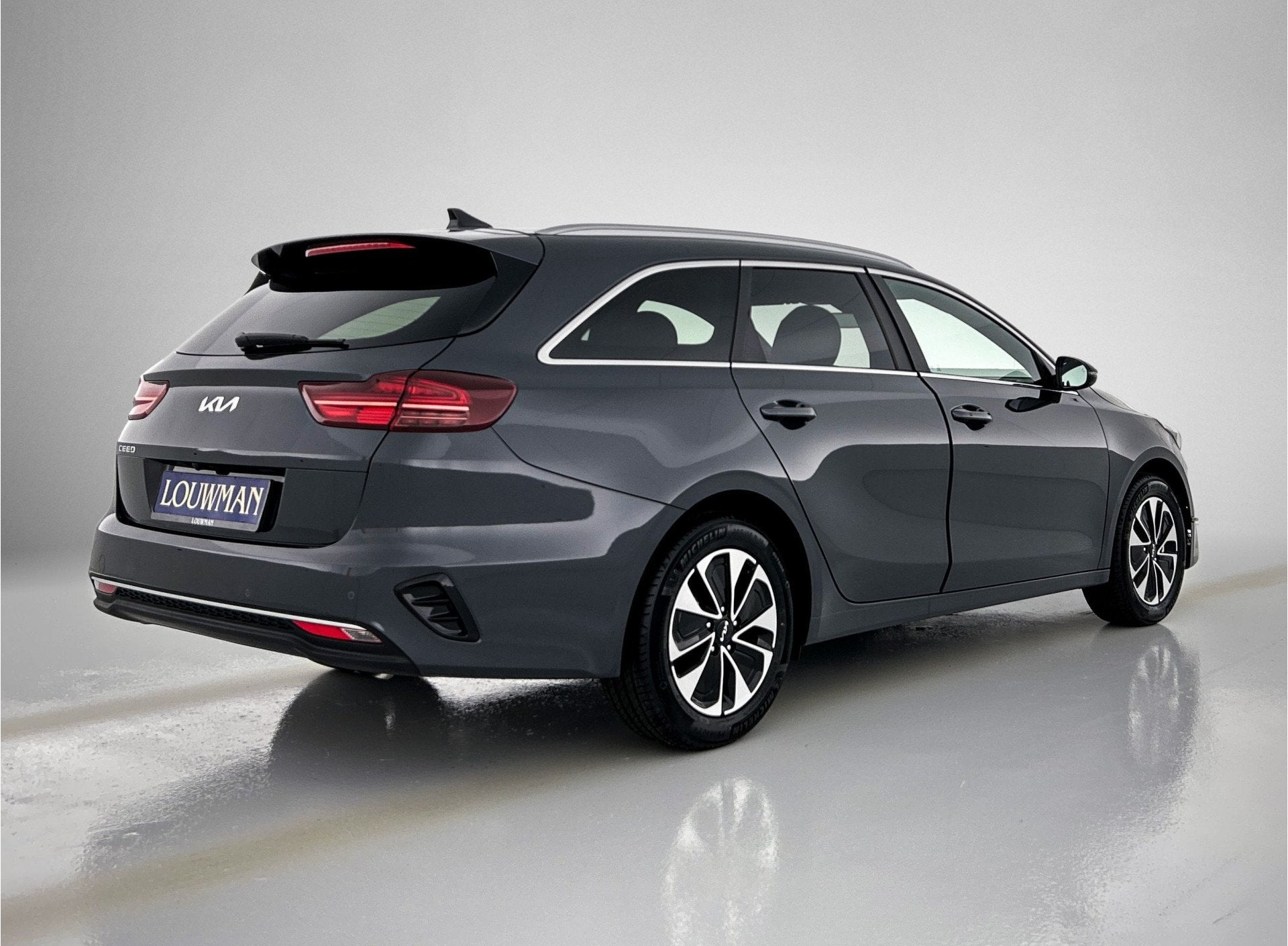 Kia Ceed Sportswagon 1.0 T-GDi Design Edition | Stoelverwarm, Voorwielaandrijving, 12 maanden, Stof, Handgeschakeld