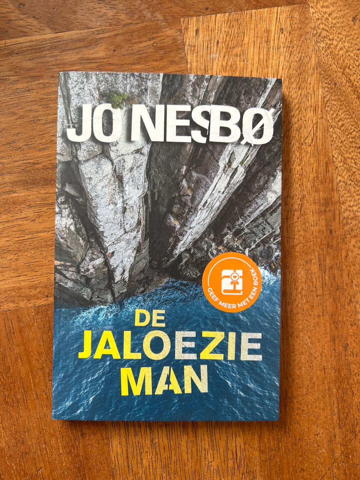 Jo Nesbø - De Jaloerse Man (Thriller), Boeken, Ophalen of Verzenden, Zo goed als nieuw, Scandinavië