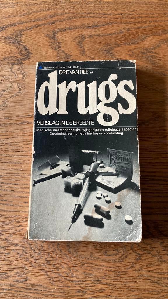 Drugs van Dr van Ree naslagwerk, Boeken, Ophalen of Verzenden, Zo goed als nieuw
