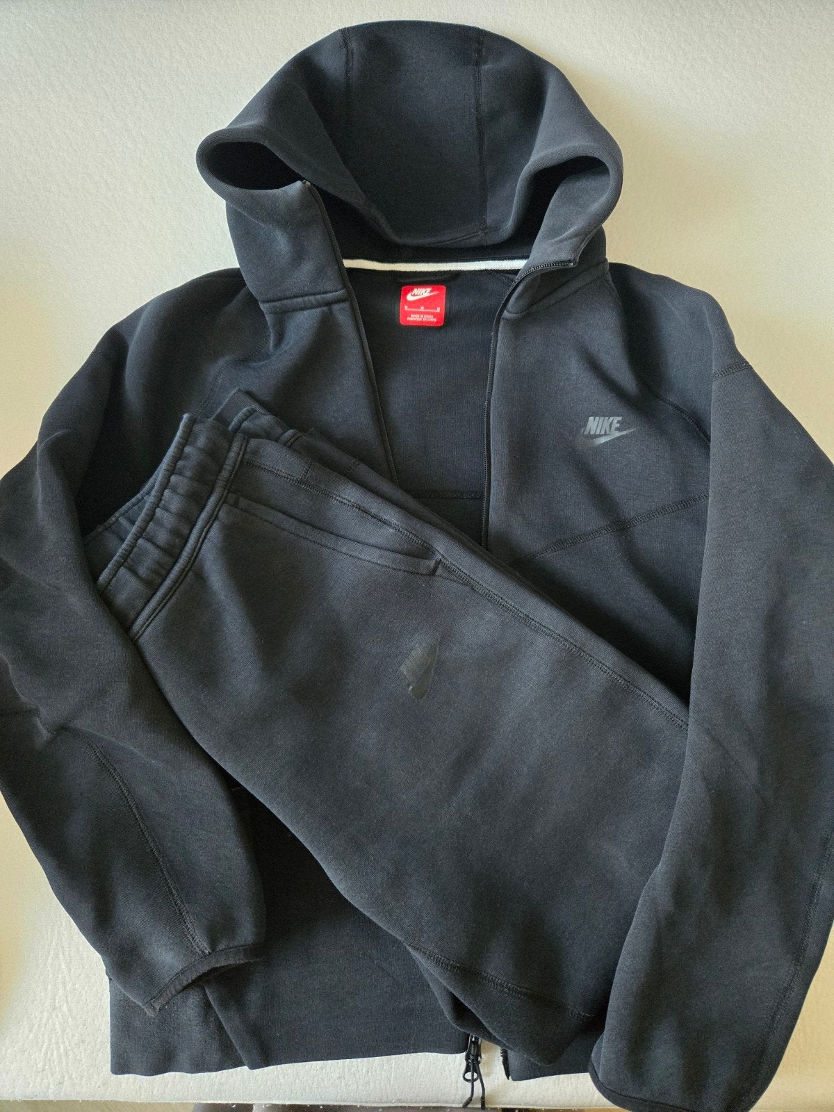 Origineel Nike Tech Fleece maat M, Kleding | Heren, Sportkleding, Maat 48/50 (M), Zwart, Nike, Ophalen of Verzenden