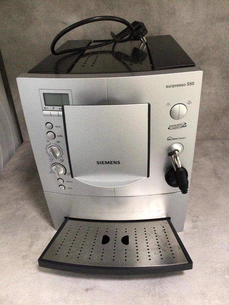Siemens Surpresso S50 Espresso Apparaat - Goede Staat, Afneembaar waterreservoir, Gebruikt, Espresso apparaat, 2 tot 4 kopjes