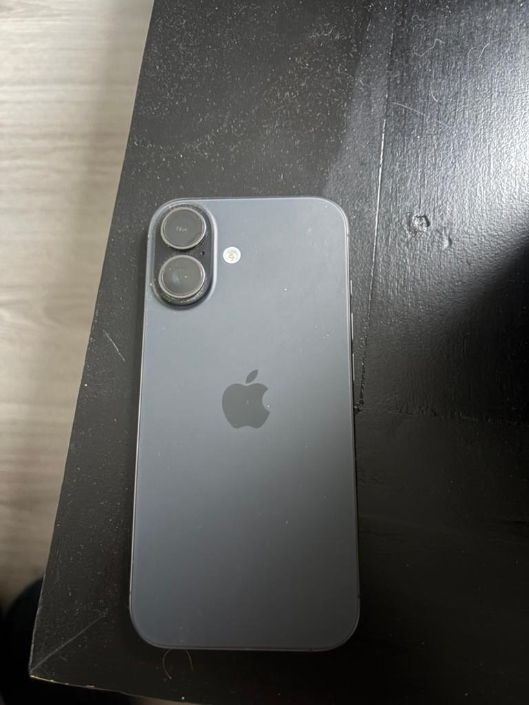 Iphone 17 met doos, Telecommunicatie, Mobiele telefoons | Apple iPhone, Ophalen of Verzenden, Zo goed als nieuw, Zwart, 64 GB
