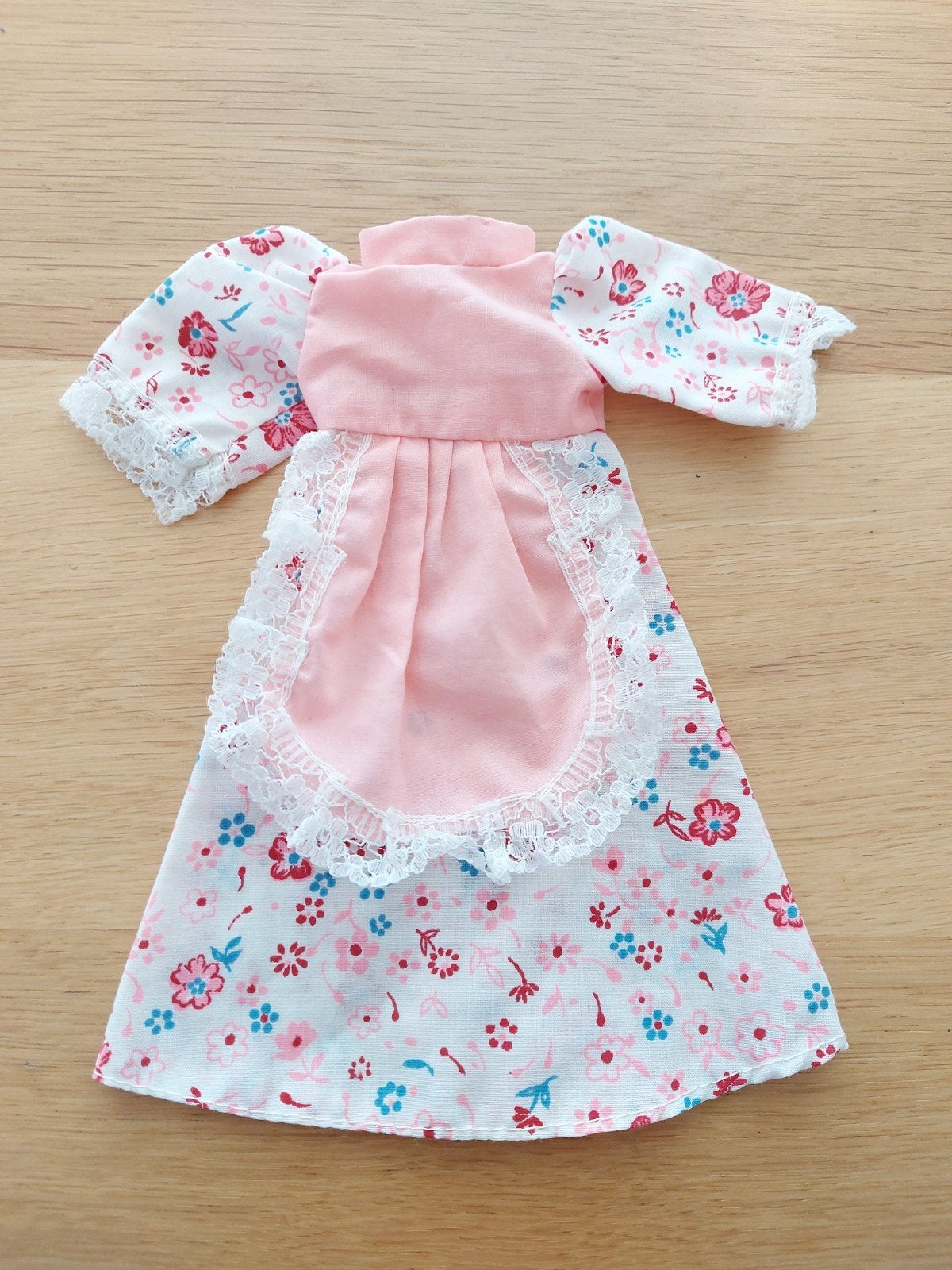 Sindy of Fleur vintage jurk, Verzamelen, Poppen, Ophalen of Verzenden, Zo goed als nieuw, Kleertjes