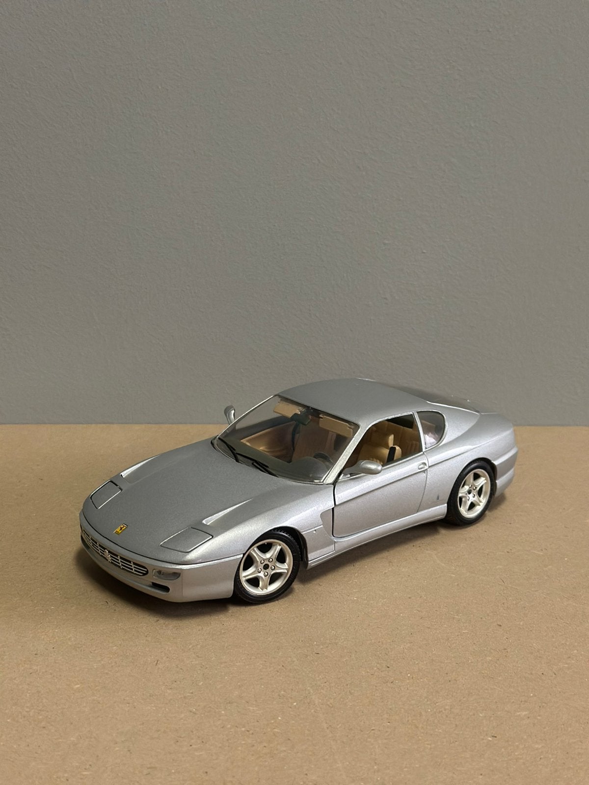 Ferrari 456gt modelauto 1:18 bburago, Hobby en Vrije tijd, Modelauto's | 1:18, Ophalen of Verzenden, Zo goed als nieuw, Auto, Bburago