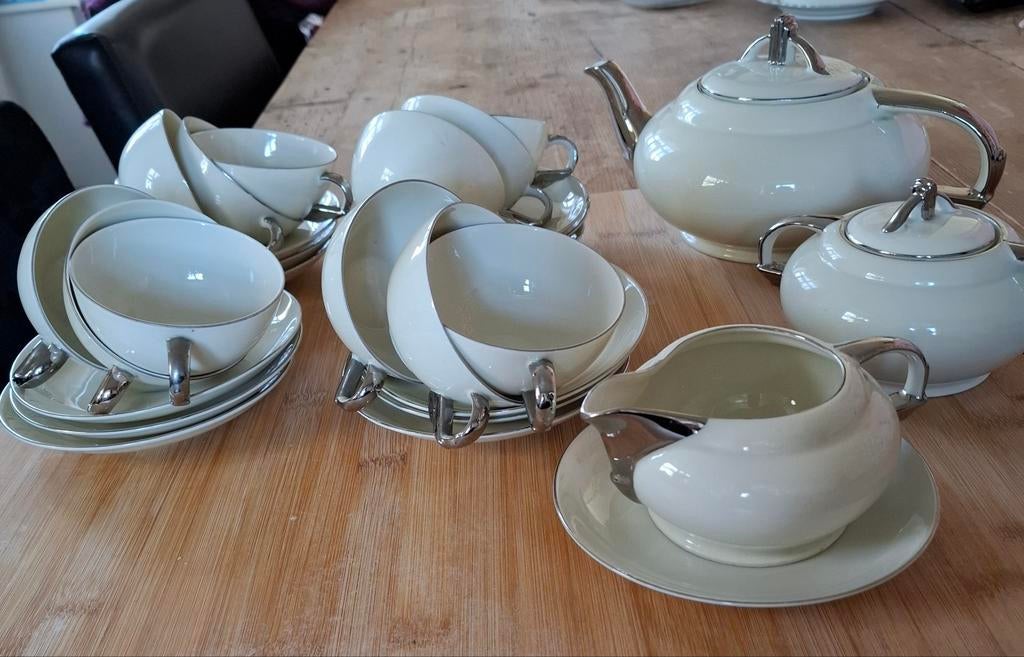 Victoria Czechoslovakia Theeservies - Vroege 20e, Ophalen