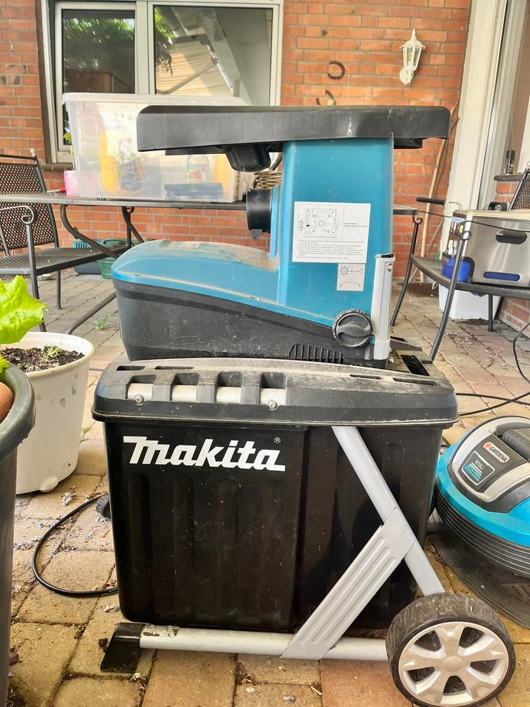 Makita hakselaar defect, Tuin en Terras, Hakselaars, Ophalen, Gebruikt, Elektrisch, Met opvangbak