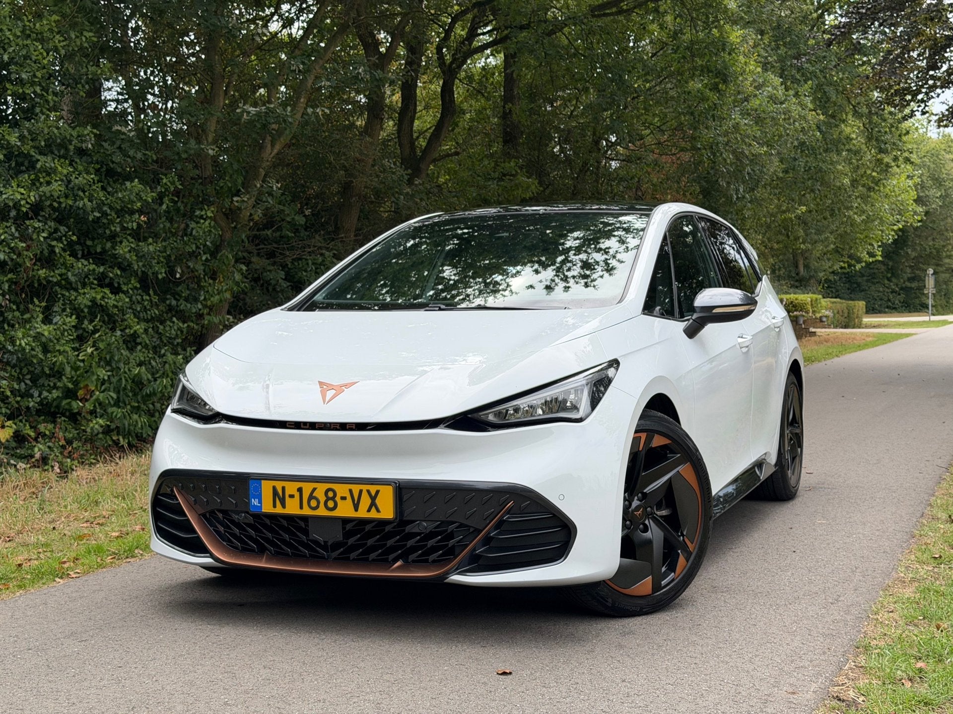 Cupra Born Copper Edition One 62 kWh| 86% SOH | PANO | BTW, Auto's, Cupra, Automaat, Achterwielaandrijving, Gebruikt, Zwart