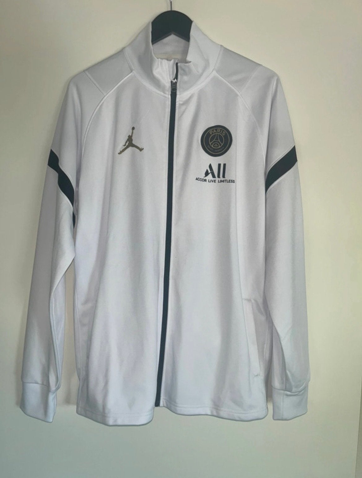 PSG Jordan trainingsjack wit - Maat XL, Wit, Ophalen of Verzenden, Voetbal, Maat 56/58 (XL)